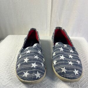 Stars and Stripes Air Walker Slip-On Shoes great accessory to have.